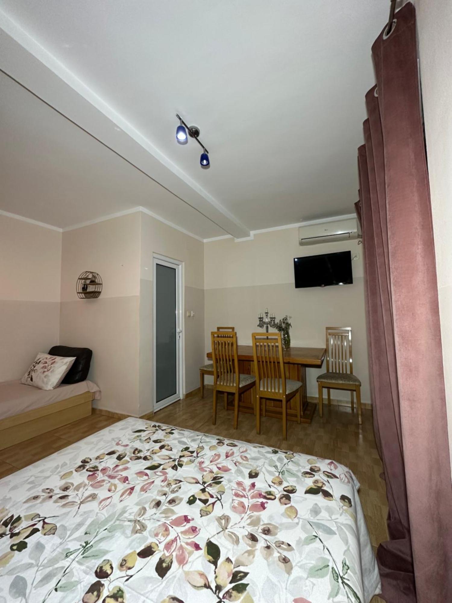 Apartmani Simona Budva Exterior foto